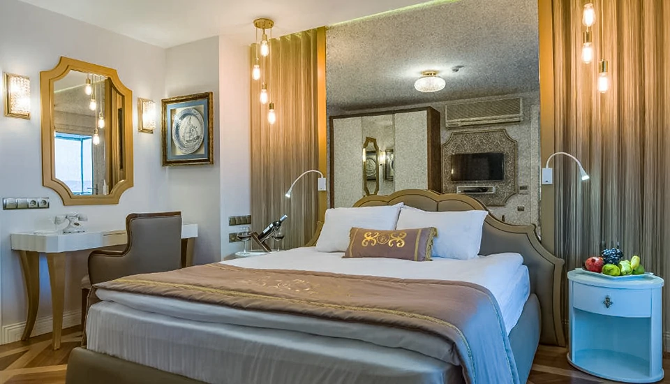 هتل ازمیر پالاس